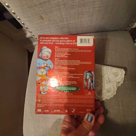 Classic Christmas DVD set, 4 piece - Picture 5 of 5